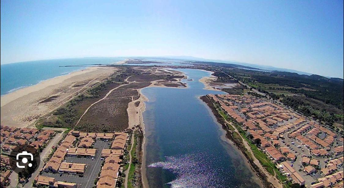 Pavillon 20M De La Plage Des Ayguades Gruissan Buitenkant foto