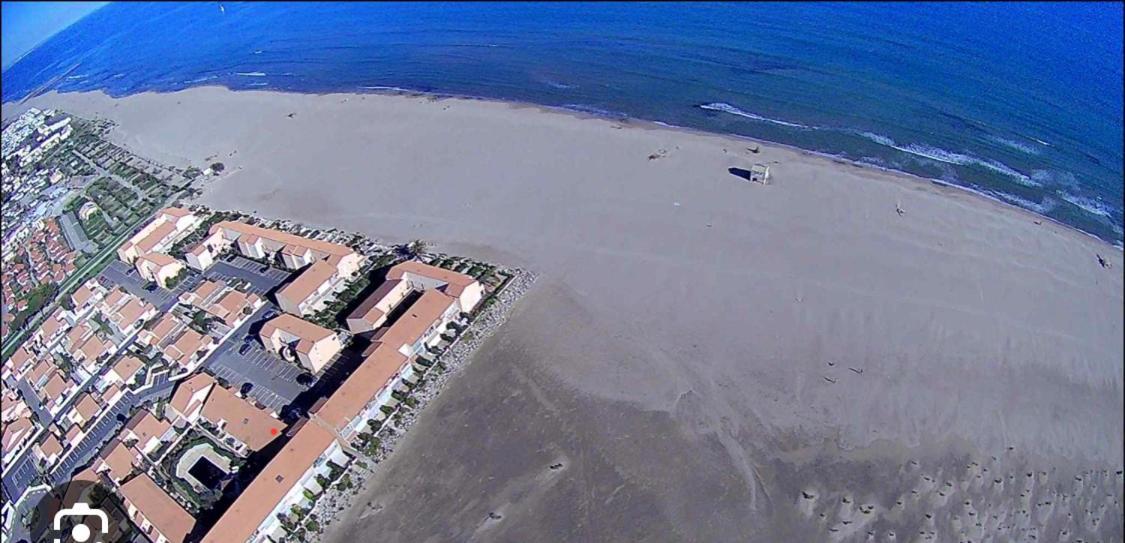 Pavillon 20M De La Plage Des Ayguades Gruissan Buitenkant foto